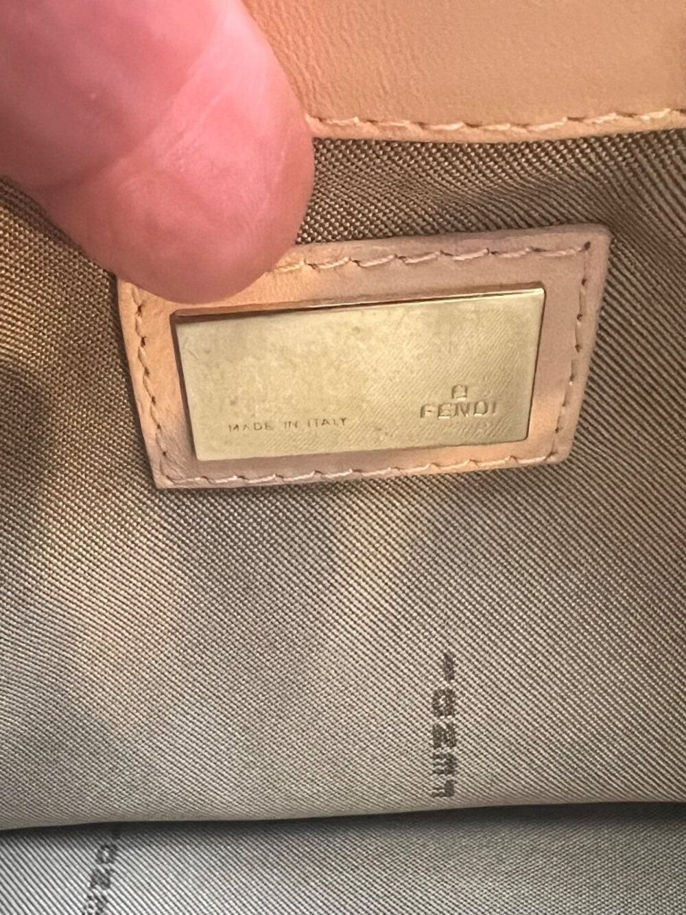 Fendi Raffia Baguette & Pale Pink Leather - Picture 14 of 16